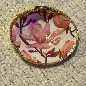 Elegant  clam shell Pink and Gold Floral Ring dish